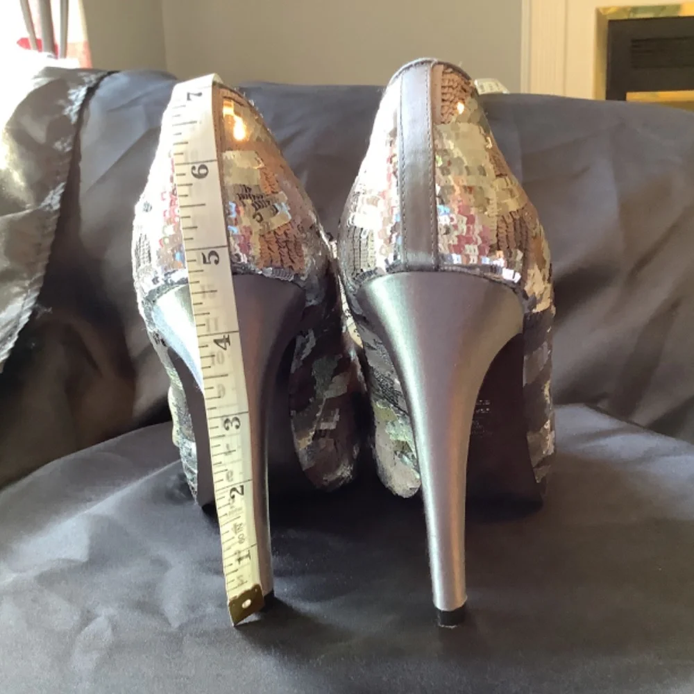 Nina New York Silver Sexy Sequin‎ Sparkle Peep Toe heel Pumps-fancy eye catcher